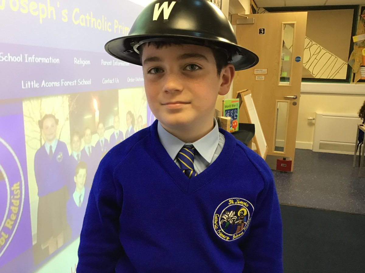 SJPSRed's tweet photo. Year 6 are enjoying finding out about World War Two through exploring the artefacts loaned to us from the Imperial War Museum North #history #IWMN https://t.co/Efd9Ud8acr