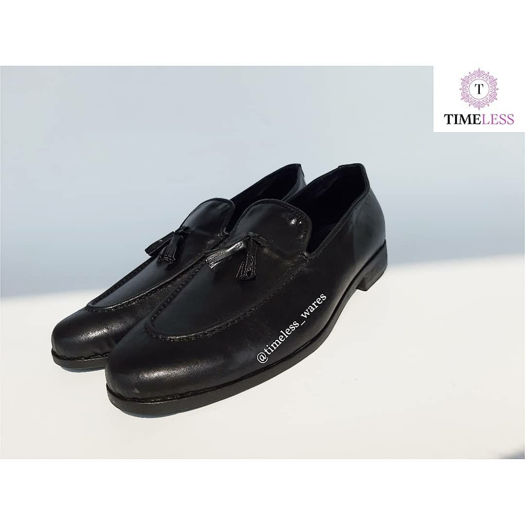 Need an ideal sole for your business casual meetings? Then you should get a tassel loafers.

It's also an excellent choice for date night.
28,000NGN 
⠀
To order or make enquiries, Call/WhatsApp +234 813 732 1413 or send a dm.