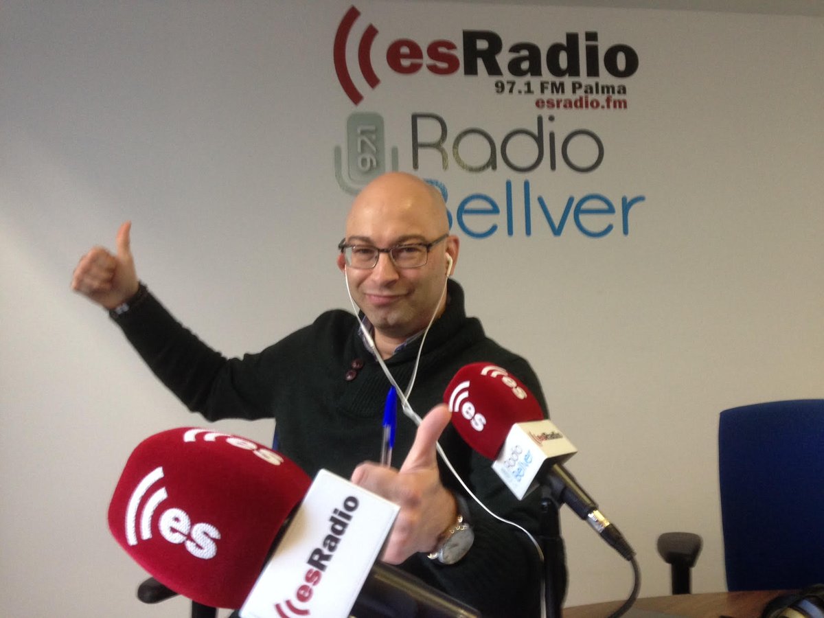 esRadioBaleares's tweet photo. Hoy volveremos a disfrutar de la tertulia de los lunes, con #CCirer, #LBravo, #MVidal y #SColl, y de 'el mundo al revés', con @JGBauza1980, en 'Es la mañana de Baleares' y si te lo pierdes, siempre en #RadioALaCarta https://t.co/gRZJmCskMO https://t.co/Yia2SdrDbG https://t.co/Hl3gRhwaGr