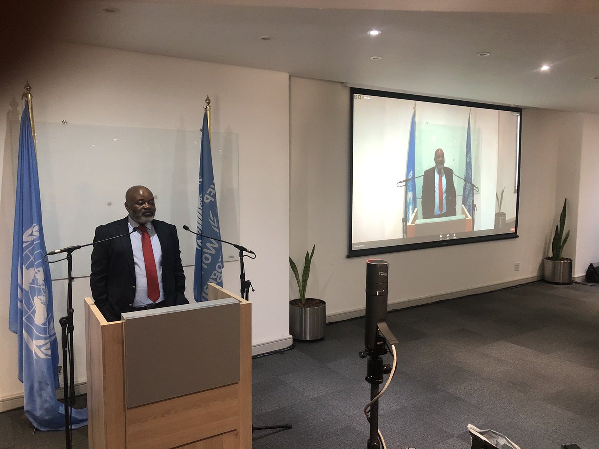 AlankarMalviya's tweet photo. Director @UNAIDS_ESA #AeneasChuma calls for protecting gains, urgent surge to end AIDS under SDG by 2030 leaving no one behind. #HIVPreventionESA In keynote address @SADC_News meeting @UNAIDS @Winnie_Byanyima @ShannonHader @UNFPA_ESARO @WHOAFRO @UNDP @_ARASAcomms @NetworkAthena https://t.co/suWdIghgMb