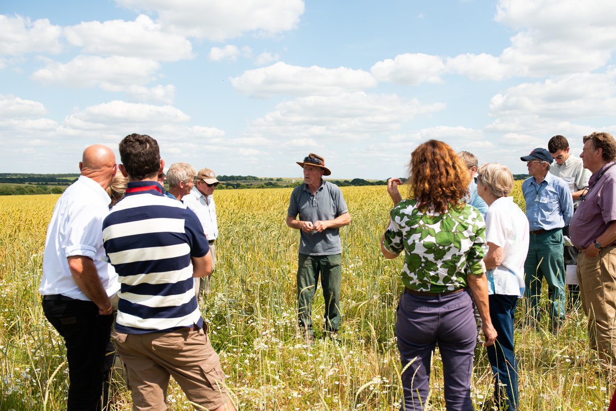 NuffieldFarming's tweet photo. This one is for #TeamHectare🌾🥔🌱

The #NuffieldFarming Arable group is still looking for their next chairman to help plan their yearly tour event &amp; generally look after the group! If interested, please contact charlotte@nuffieldscholar.org or @billyoungnsch. #arable365 https://t.co/uzDhxTMdaA
