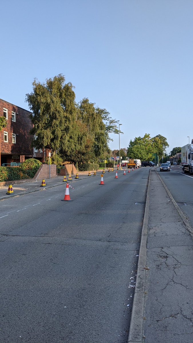 AllenPhysio's tweet photo. Traffic Update 🚧 Presently no parking on the Woodbridge or Dapdune Road due to roadworks sechduled for the next 2 months #guildford @surreycc We advise patients use the central Guildford car parks. https://t.co/ZJXKtP0MPm