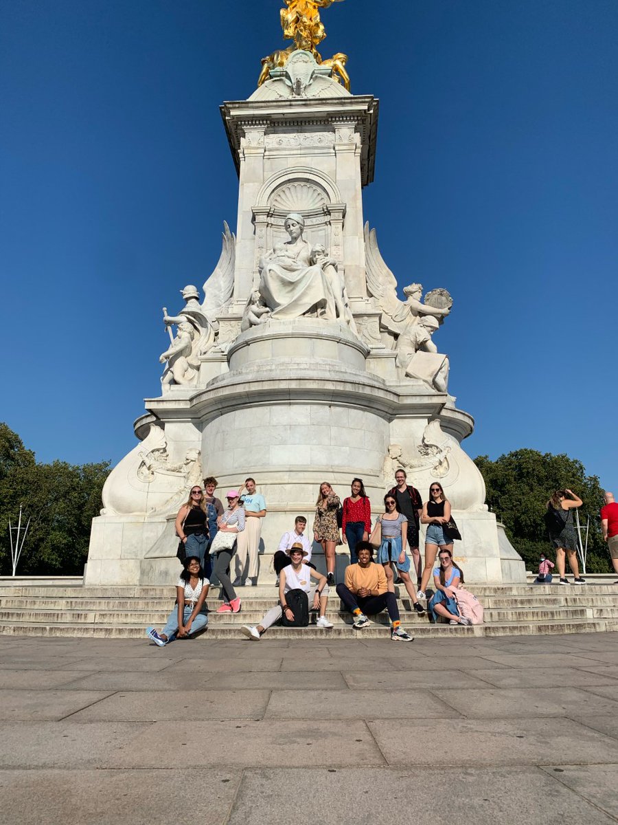 ArtsEdLondon's tweet photo. Before the 'Rule of Six' came into play, our wonderful international students shone all across London like an international rainbow! 🌈❤️We can't wait to kick start the year with them. #ArtsEdRepresent 🙌 https://t.co/Diui1vFs57