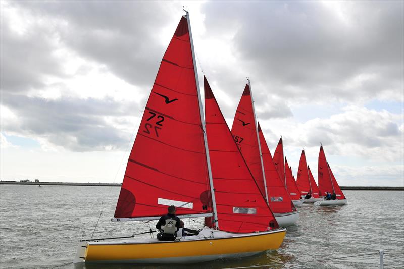 YachtsandYachting.com (@yandyfeed) on Twitter photo Jimmy Starling Squib Regatta at Burnham Sailing Club - A weekend of great racing in this event postponed from earlier in the year - <a href="/Burnham_SC/">Burnham Sailing Club</a> <a href="/BurnhamSCLive/">Burnham Sailing Club Racing Live</a> yachtsandyachting.com/news/231554/Ji… Jimmy Starling Squib Regatta at Burnham Sailing Club - A weekend of great racing in this event postponed from earlier in the year - <a href="/Burnham_SC/">Burnham Sailing Club</a> <a href="/BurnhamSCLive/">Burnham Sailing Club Racing Live</a> yachtsandyachting.com/news/231554/Ji…