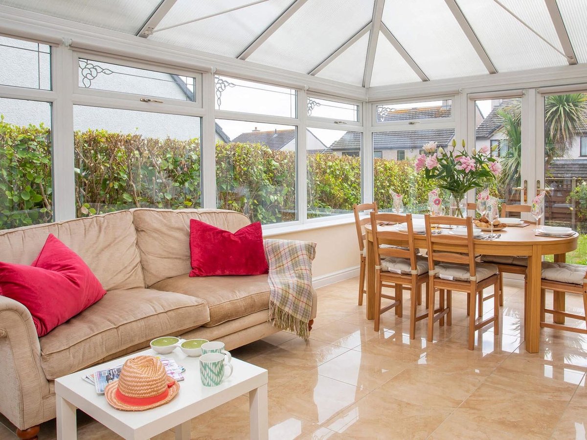 Cottage_Getaway's tweet photo. Last Minute House To Rent In Menai Bridge Anglesey
SAT 3RD OCT TO SAT 10TH OCT (7 NIGHTS) £661.00
This spacious pet free house is well placed to enjoy Menai Bridge with cafes shops and restaurants, hop off the island, or explore beaches nearby.  https://t.co/wkKSTww1mK https://t.co/KGjdFq8I9i