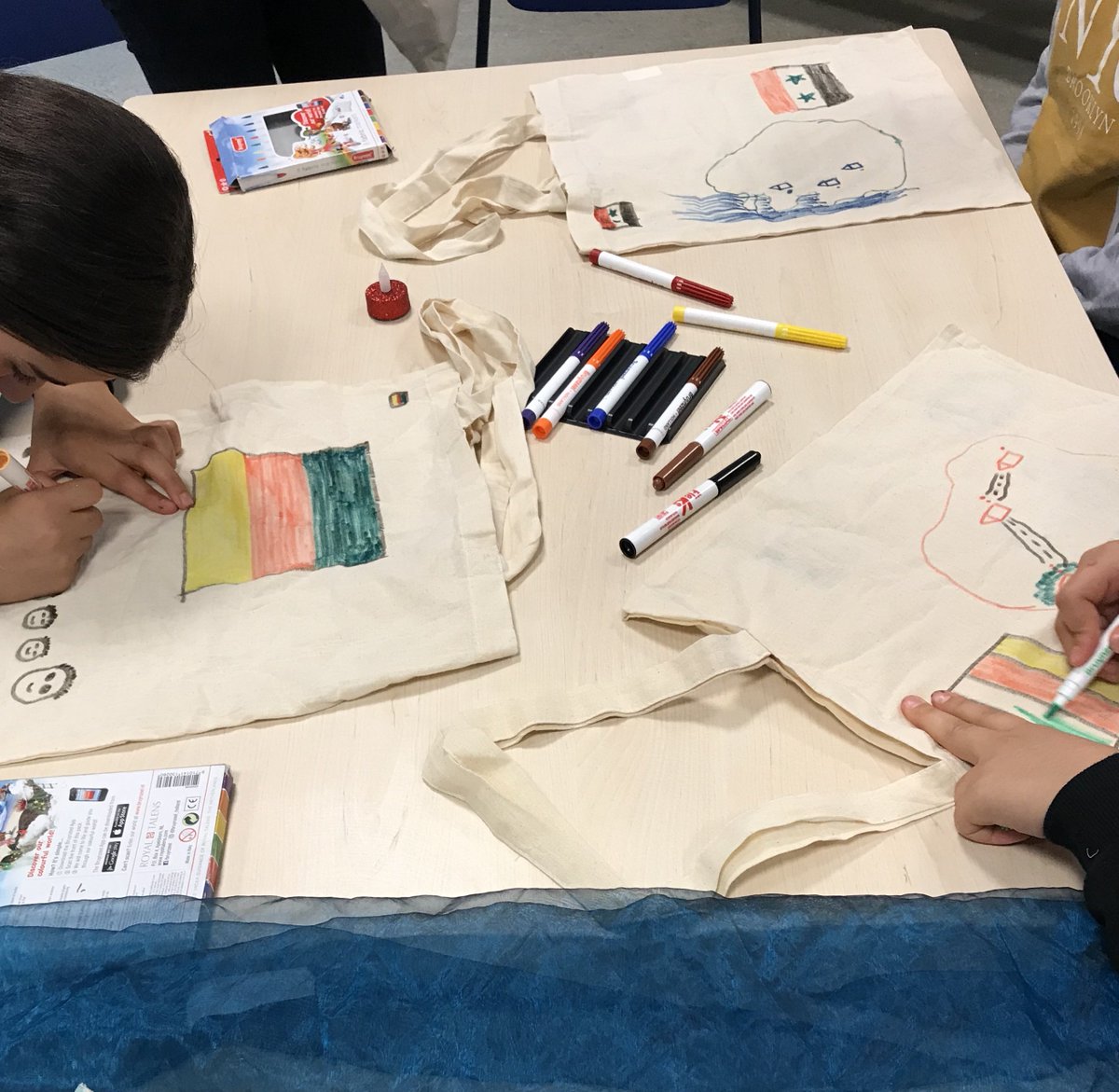 jongehelden's tweet image. Deze maand is het programma Nieuwe Helden van weer van start gegaan op IKC de Meerpaal in Zoetermeer, de school waar het programma ooit als pilot begon.