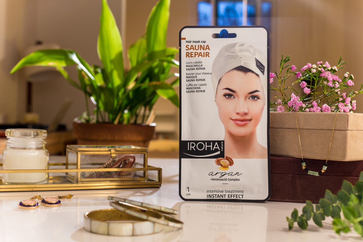 Bodybox_es's tweet photo. Formato gorro para un #efectosauna y acción total en solo 15 min, activa la #microcirculación y favorece mayor penetración de los ingredientes activos 🙌
Con #AceiteDeArgán, nutre y repara el #cabellodañado.
💆♀️ #Pelazo como recién salido de la peluquería
Es de @irohanature 💕 https://t.co/IPNFRNf9PK