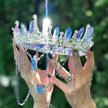 Kings_wifeyy's tweet photo. My FOREVER love.... #HelloMercyEke  FOREVER a crowned QUEEN. May the week favour all Mercenaries still here for the Queen. https://t.co/G5qXRQUOkd