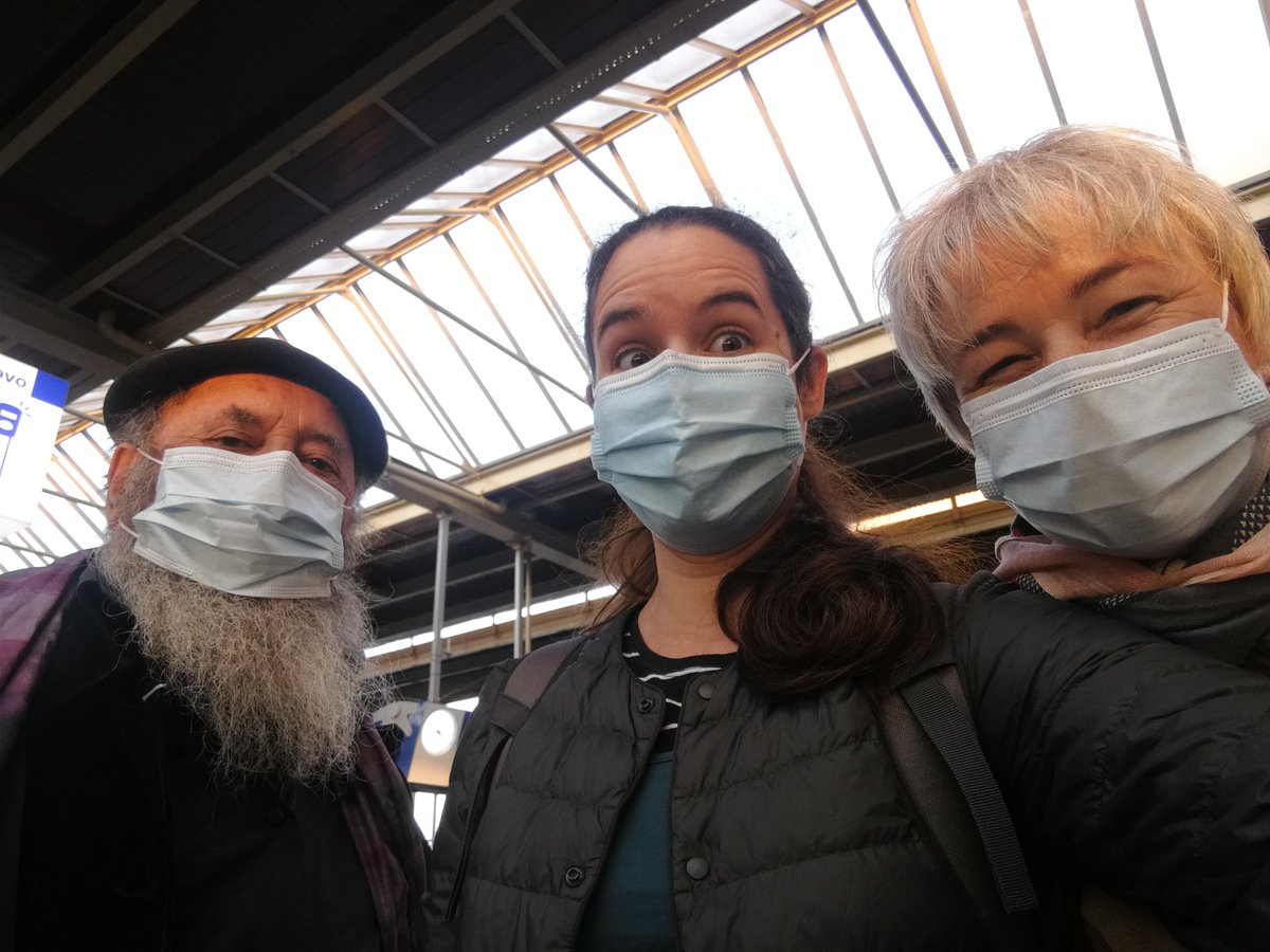 #Covid_19  won't stop the <a href="/MoulinVerger/">Moulin du Verger</a>'s team! Back on the road, heading to <a href="/ubleiden/">UBLeiden</a> to look at #islamicpaper with @karinscheper and Helene Merlet-Oumanni...more soon!