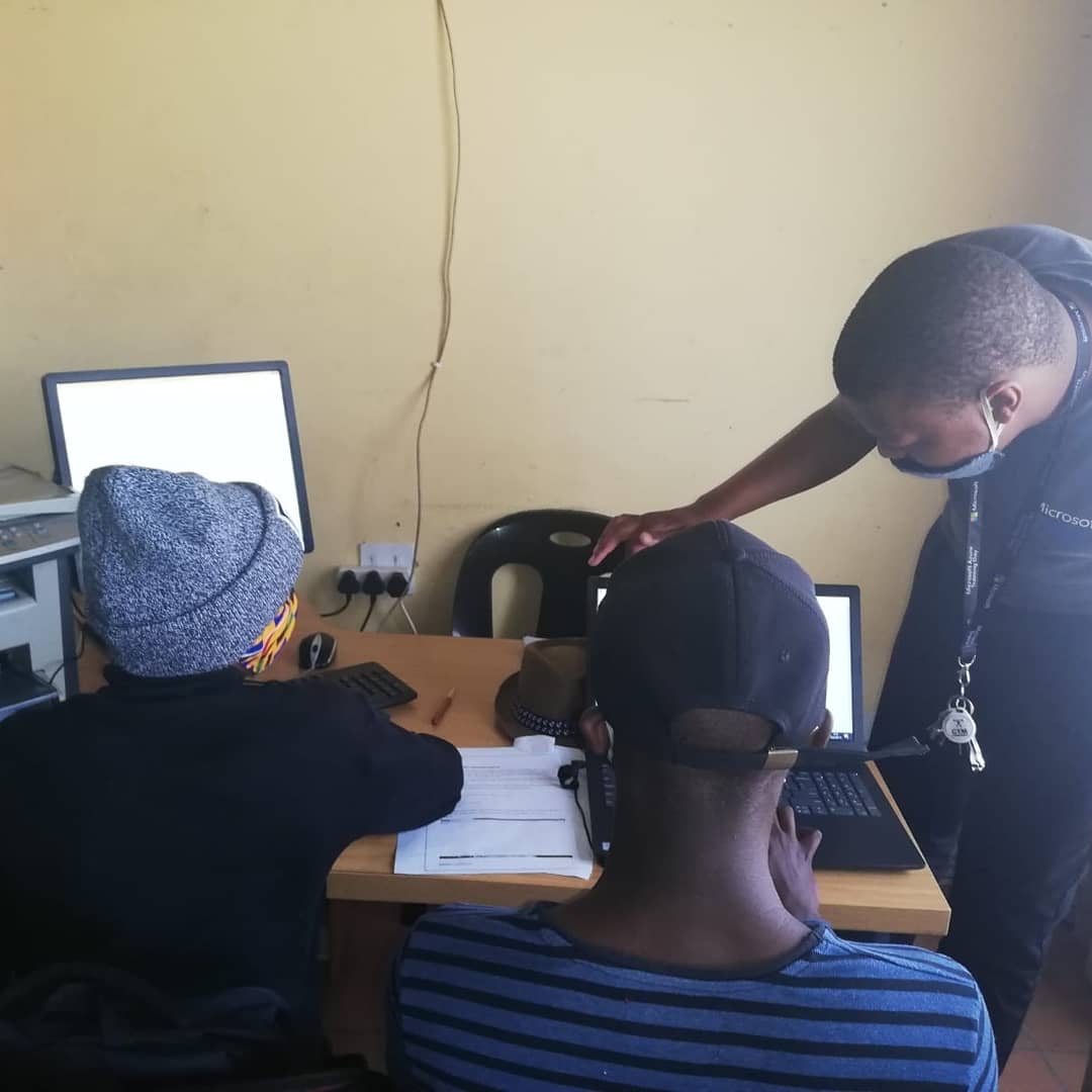 VarsityGenie tweet media