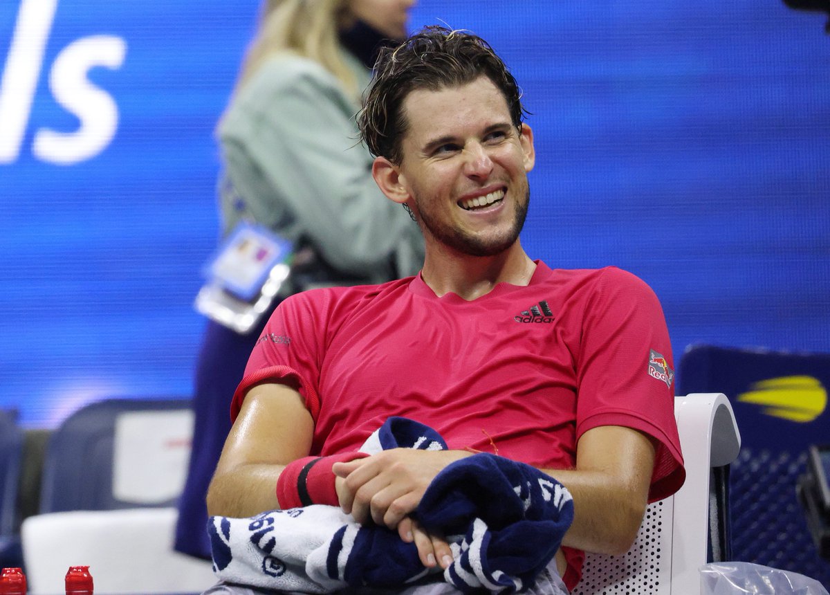 Thiem : "J'ai accompli l'objectif d'une vie, un rêve que j'entretenais depuis de nombreuses années, dès gamin quand j'ai commencé à jouer. Mais ça paraissait si loin... J'ai énormément travaillé. J'ai consacré toute ma vie à cette quête. Et je l'ai fait." #USOpen 

(via <a href="/lequipe/">L'Équipe</a>)