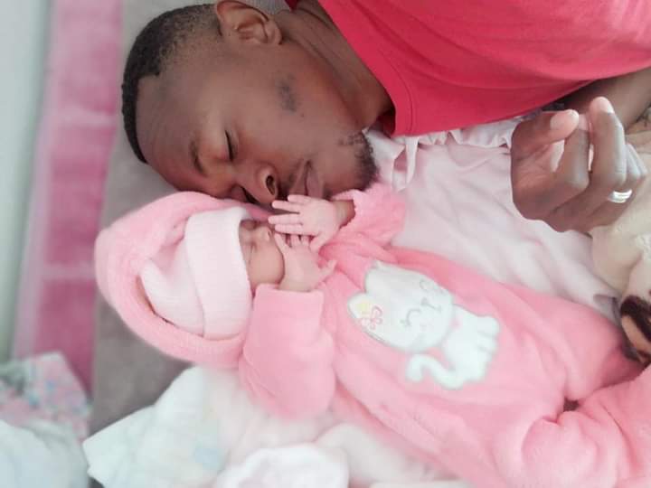 MarediMorema's tweet photo. Priceless moments with my precious daughter ❤️😍💕 https://t.co/EVeNyWShFu