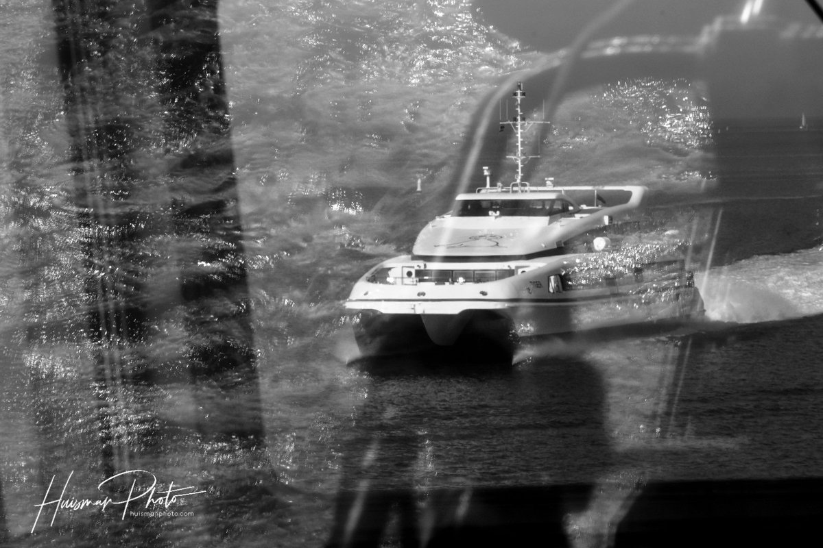 HuismanPhoto's tweet photo. #Harlingen #Terschelling de #Tiger in volle vaart #Doeksen #photo #photography #cool #perfect #pictureart #waddenzee #worldharitage #blackandwhitephotography #worldpic #nature #fotografie https://t.co/UEzp1BAJau https://t.co/y4LoSkilde