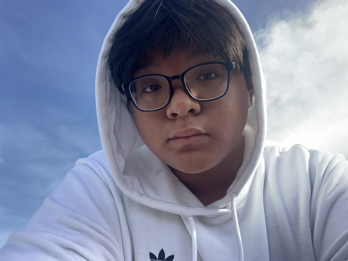 velvetlua's tweet photo. happy 20k moots aghhh :'D https://t.co/zaBOvqGKeU