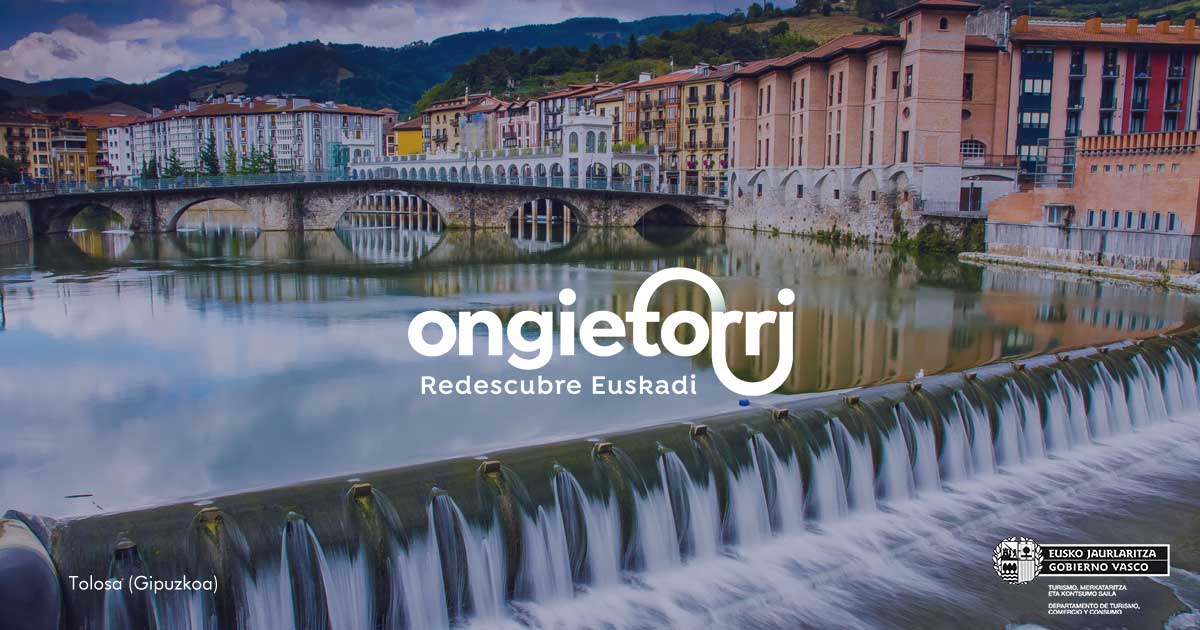 DptoTurComCon's tweet photo. Es momento de rescatar la lista de lugares pendiente. Abre la puerta y redescubre #Euskadi 🔎https://t.co/uy2e3LLsdO #OngiEtorri #BasqueExperience https://t.co/zkhw8FHqVw