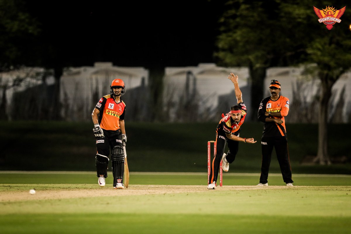 SunRisers's tweet photo. The headband is back 🔛! 😎

#OrangeArmy #KeepRising #IPL2020 #Dream11IPL https://t.co/U1xGloTurI