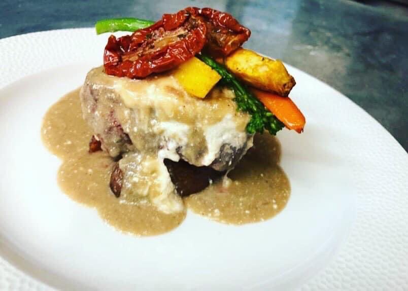 LaWesterham's tweet photo. Book an exclusive lunch this week to catch up with friends or family at one of Westerham’s most popular restaurants enjoying the finest Italian cuisine! 🇮🇹📍🍴🍝 Call 01959 443118 today, few tables still available! 📞

#westerham #italian #cuisine #lunch #menu #bookings https://t.co/1bny9Y0nsV