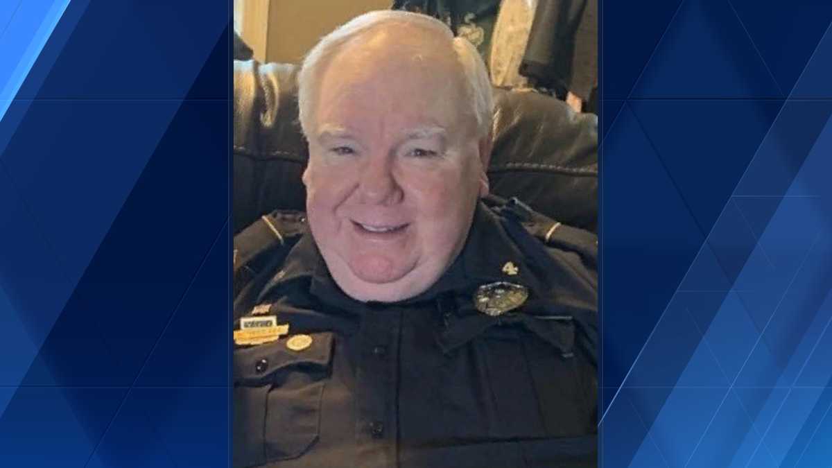 Sgt. Alvis "Al" West, 68, a 32-year veteran of the Jefferson Parish Sheriff's Office in  #Louisiana died from  #COVID #TrumpKnewTheyDidnt https://www.nola.com/news/coronavirus/article_11740e98-7699-11ea-84b0-2339dd4d0c79.html