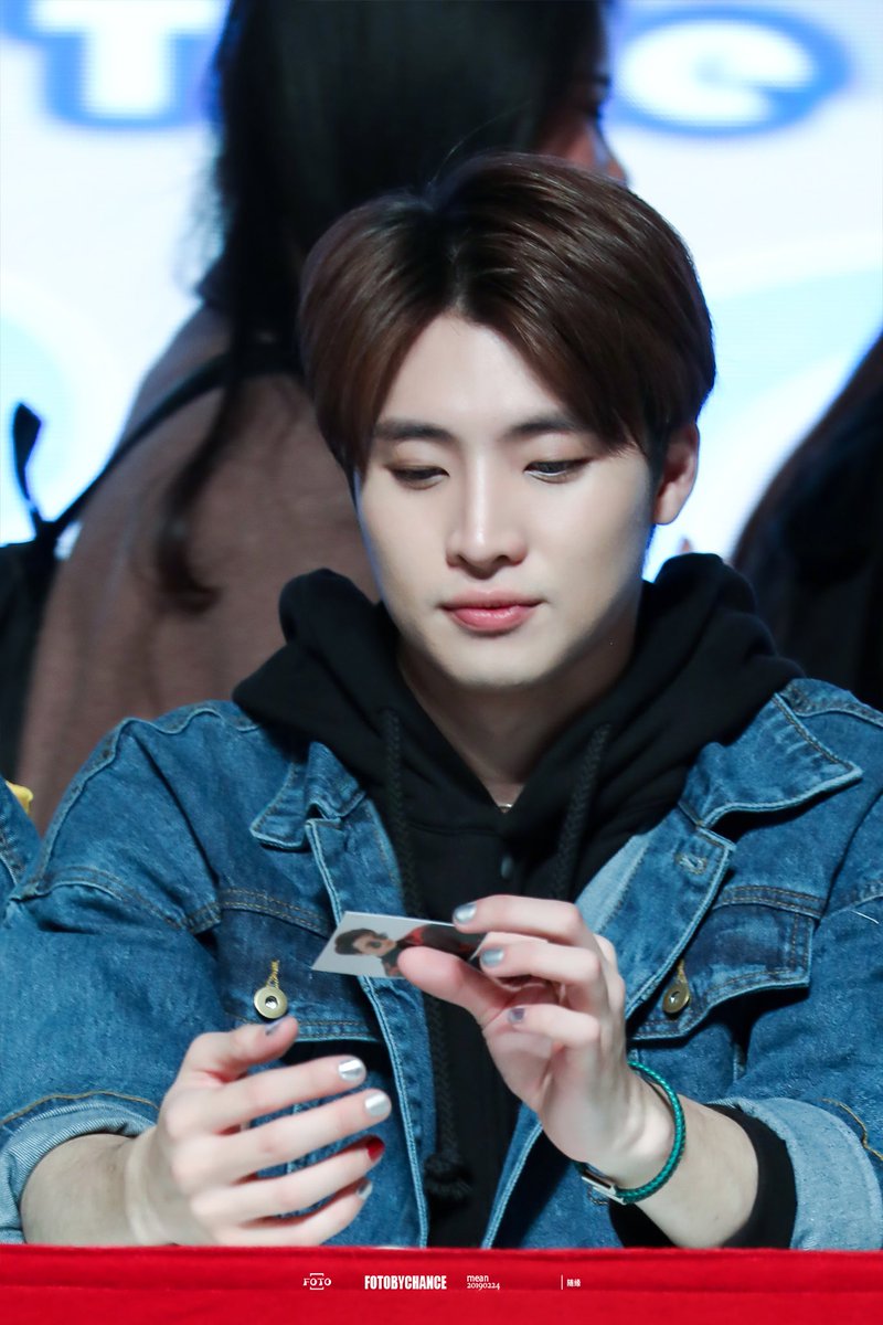 FotoByChance's tweet photo. 20190224 FM in Xiamen 拍手

#m34nismind 
#M34NION https://t.co/Wwcm6G39r0