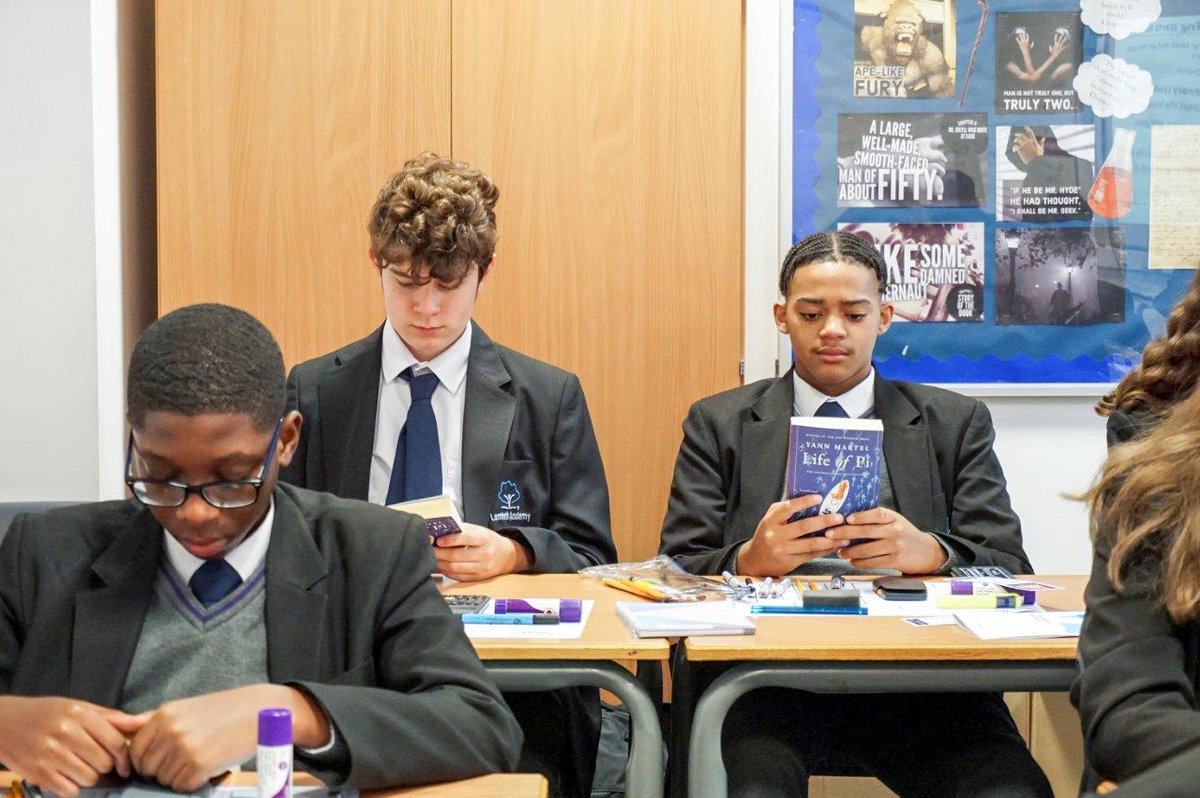Tutor time reading started today📚 Year 10s will be reading Life of Pi @WriteYann <a href="/la_literacy/">LA Literacy</a> <a href="/UnitedLearning/">United Learning</a> #welovereading #excellenceinthinking