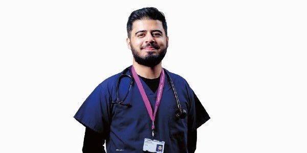 KGS1561's tweet photo. #KGSAlumniWall Introducing @DrNaeemAhmed BEM featured on #KGSAlumniWall. Na’eem is an NHS doctor awarded the British Empire Medal in 2019 for his outstanding work. Read more here  https://t.co/dT5vNux3lR @SelflessUK @macmillancancer @DFID_UK @NHSEnglandLDN @GSTTnhs @HMC_Org https://t.co/5Y1ONL0rI8