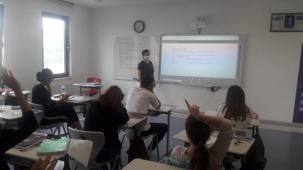 UOBasinEkspres's tweet photo. 12. sınıf öğrencilerimizle YKS hazırlıklarımız tüm hızıyla devam ediyor. 📚📑 #UğurdaEğitim #UğurYanında https://t.co/tshDV2qN4e