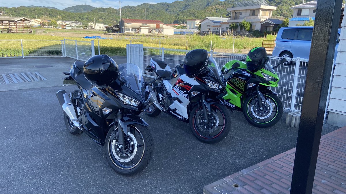 さっきコンビニで会った人たちとninja ３色コンプ