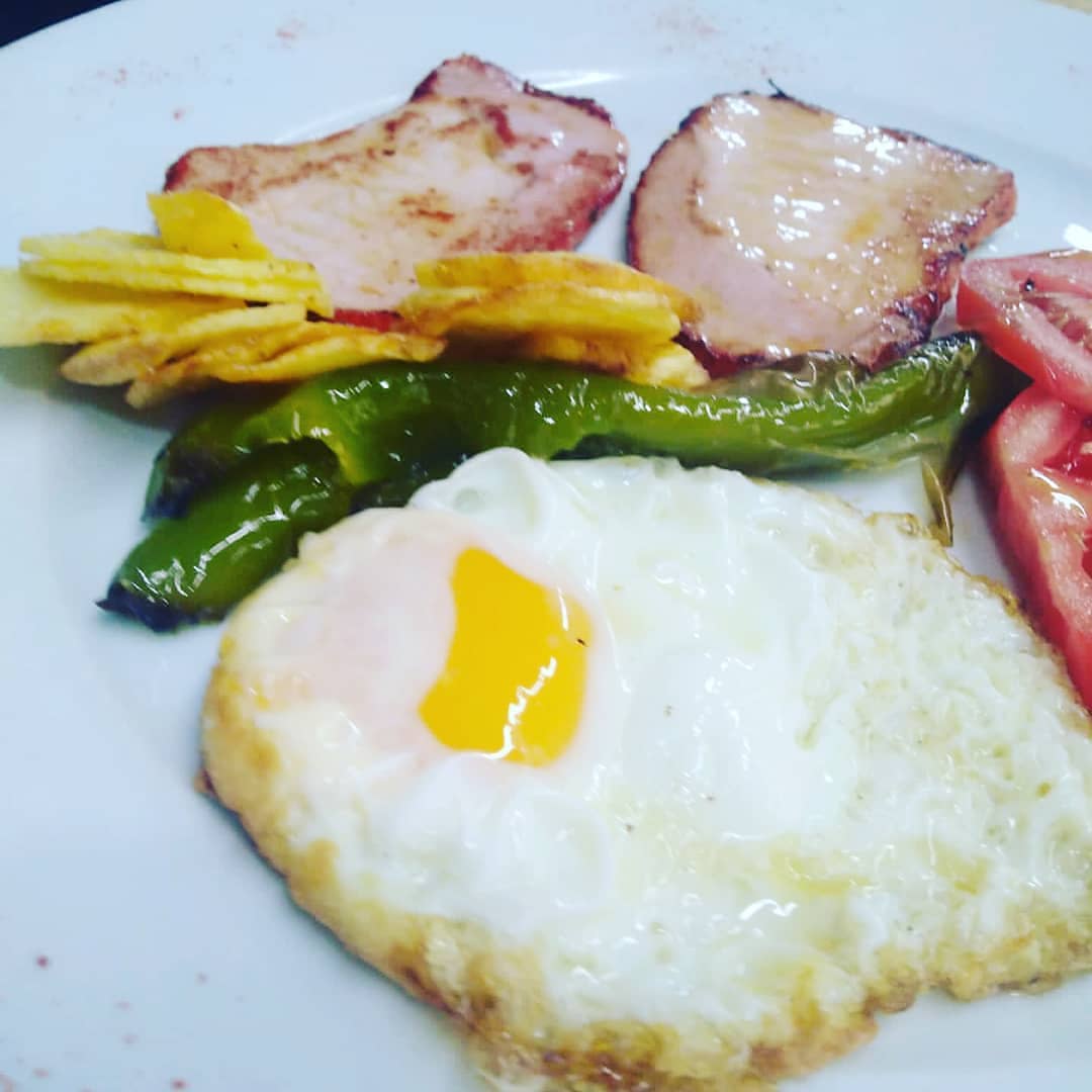 RuzafaLa's tweet photo. Desdejunis &amp; Esmorzaret

El Brunch a la Valenciana

Desde las las 8 en la Cantina

 #desdejuni #desayuno #almorzaret #esmorzaret #delamataalaolla #menudiario #lacantinaderuzafa #internacionalismoculinario #delruusafialmon #deruzafaalmundo https://t.co/oh34lifRIN
