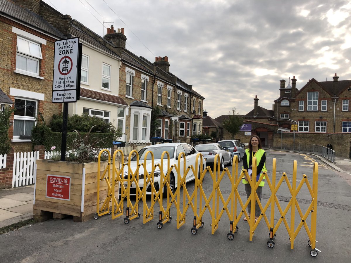 BBCTomEdwards's tweet photo. Today on @BBCLondonNews we look at “school streets” where vehicles are banned around schools during the school run. https://t.co/F2BNVu5c76

More 1330 &amp; 1830 BBC1 https://t.co/uSHoz9LOGT