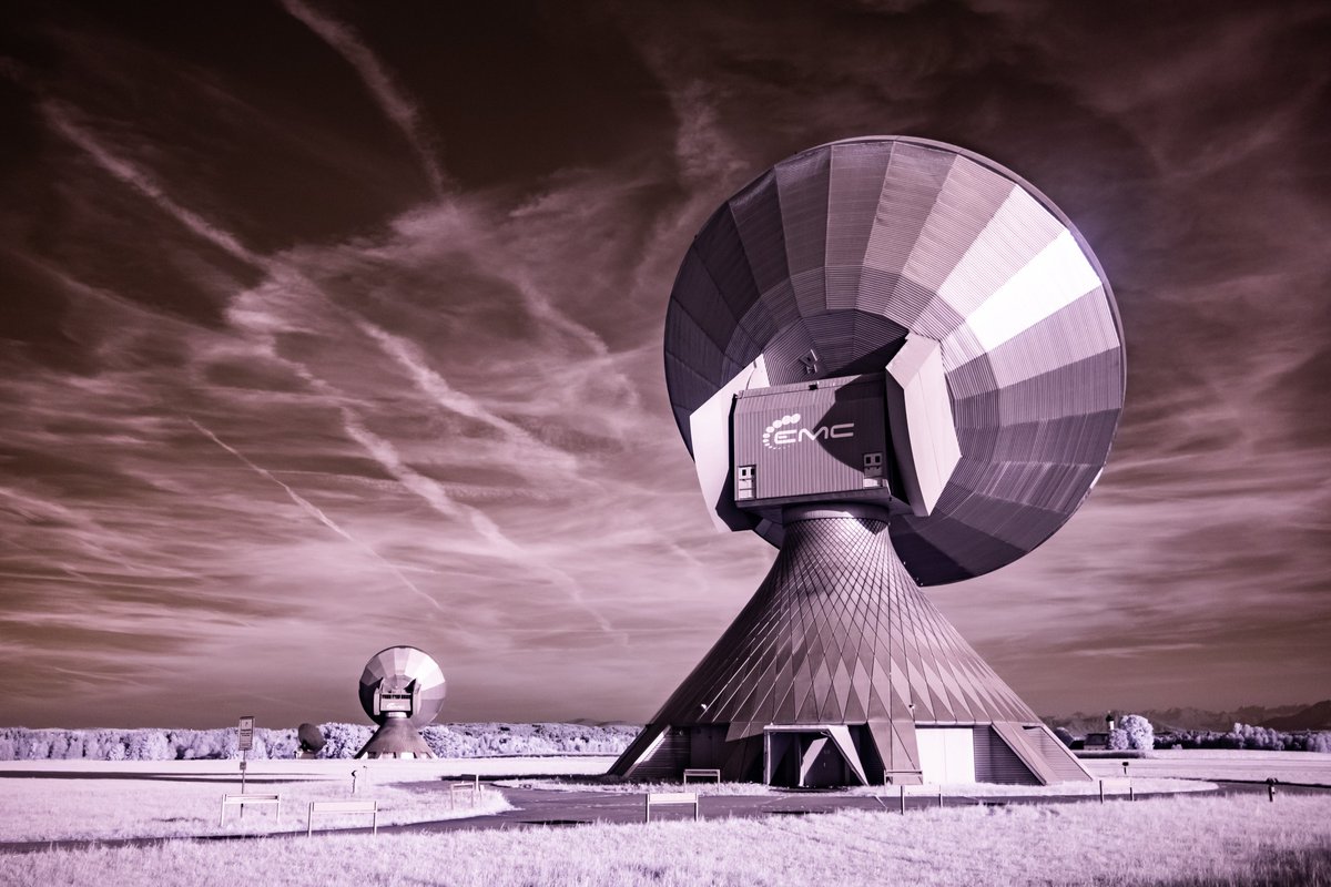 zorryn_art's tweet photo. Did a spontaneous trip to Raisting, southern Bavaria yesterday :)
Taken in the IR spectrum, 720nm. No color shift this time - this is pretty much how the cam sees it.
#zorryn #infrared #photography https://t.co/1HzqTkXiR5
