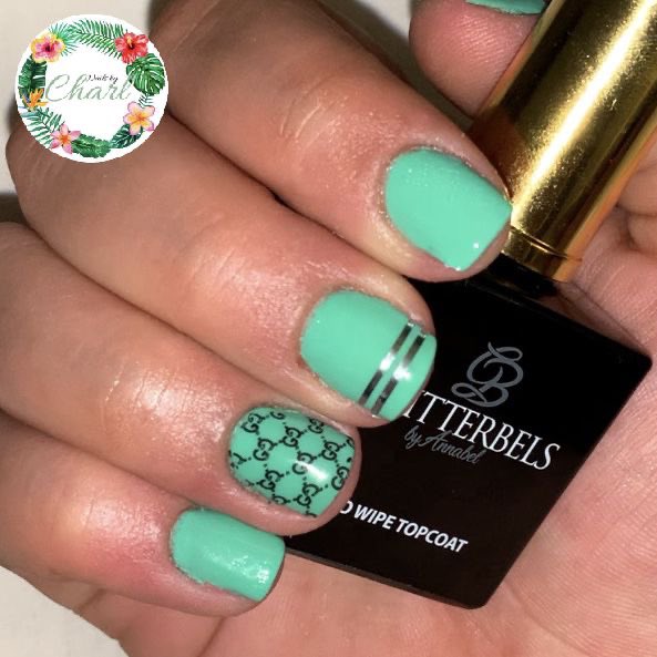 NailsbyCharl's tweet photo. Natural💙 #practise #natrualnails #gucci #glitterbels https://t.co/CBwte8YUGd
