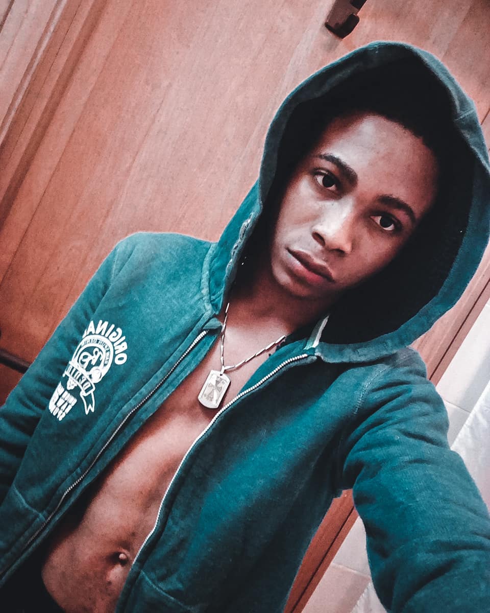 JusticeOkams_'s tweet photo. "Everyone in life is going to hurt you, you just have to figure out which people are worth the pain."

– Bob Marley https://t.co/HCc2iGSqSY