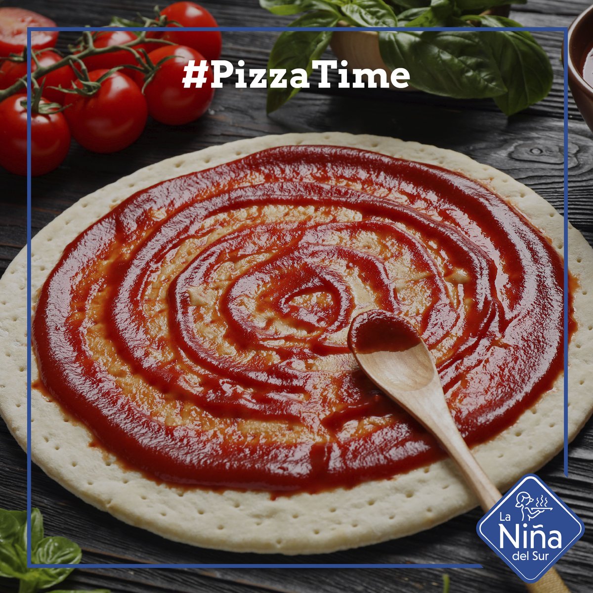 LaNinaDelSurES's tweet photo. Los lunes de pizza 🍕 son menos lunes...¡Elige tus ingredientes preferidos y a disfrutar! 😋
#Pizza #BaseDePizza #Pizzas #PizzaSabor #PizzaTime #PizzaLover https://t.co/ZrdvzRSqBd