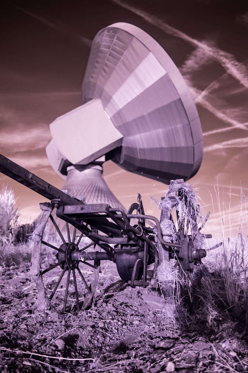 zorryn_art's tweet photo. Did a spontaneous trip to Raisting, southern Bavaria yesterday :)
Taken in the IR spectrum, 720nm. No color shift this time - this is pretty much how the cam sees it.
#zorryn #infrared #photography https://t.co/1HzqTkXiR5