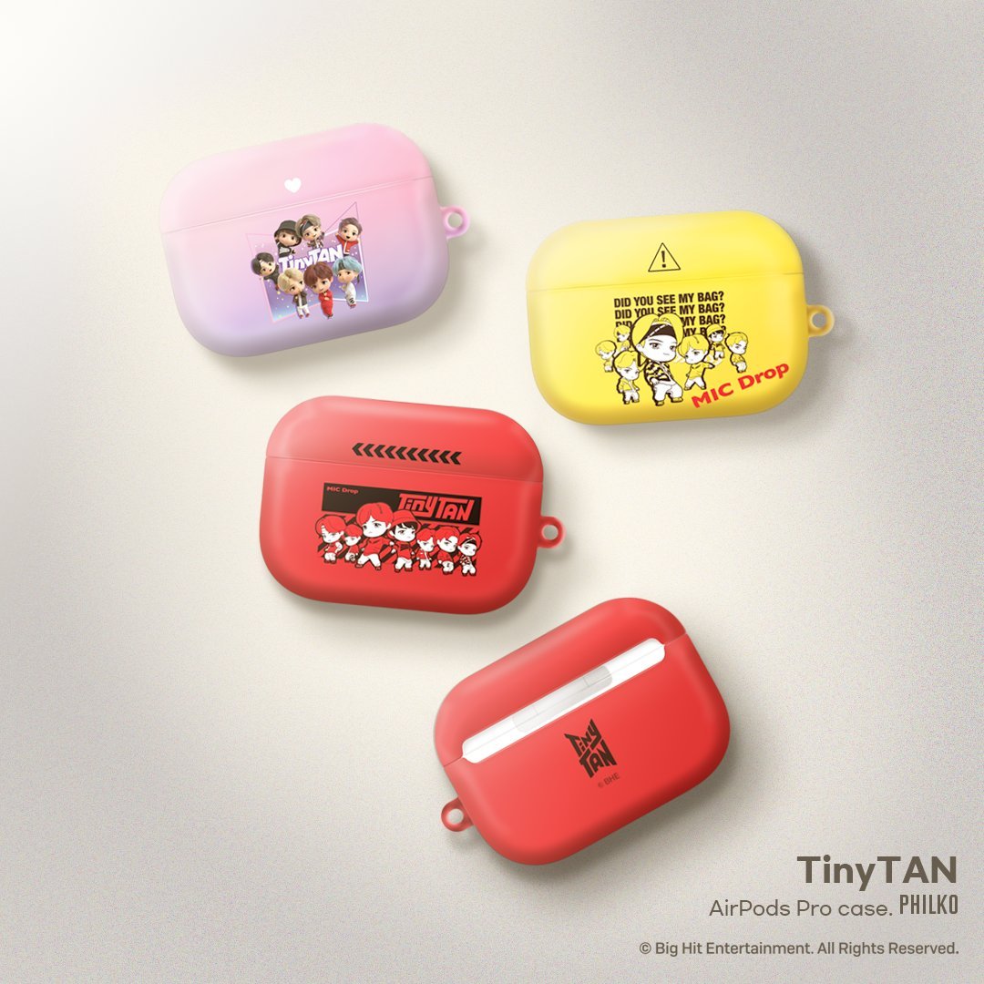 Qg_Barmys's tweet photo. 🔮[TRAD]
Os produtos TinyTAN estão disponíveis no #weverseshop #TinyTAN #WeverseShop #PHILKO #TinyTANPhoneCase 
#TinyTANAirPodsCase #TinyTANAirPodsProCase https://t.co/JTygzYRzXb