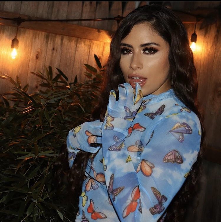 AlusFanPage's tweet photo. Can we preach her guys? 
😍 @AlusOfficial 
#alusarmy https://t.co/WQxlzXqD0K