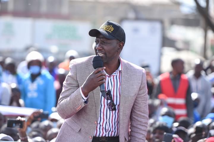 MbukuMichael's tweet photo. @MutahiNgunyi I don't Understand why @MutahiNgunyi has problems with Dr Ruto been President of Kenya.. 
90% of his tweets last Two Months is about Dp Dr Ruto. 

We Ngunyi You're candidate is in Orange House just go there. 

And Leave our Future President Dr William Samoei Ruto https://t.co/e02TsztzOd