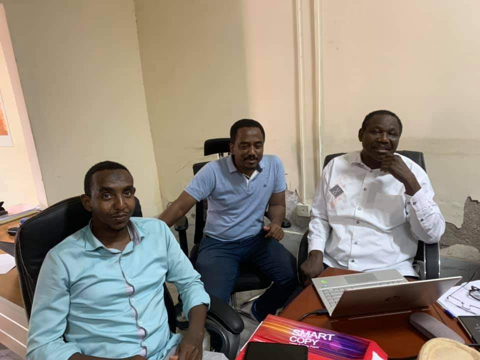 LiveDjib's tweet photo. L’Institut National de la Statistique de Djibouti #INSD a abrité, ce matin, lundi 14 Septembre 2020, une formation de rappel dans le cadre de l’enquête complémentaire sur les réfugiés formation, mise en oeuvre avec le partenariat du MASS, du #PAM, de #ONARS et du #HCR
#Djibouti https://t.co/fjxtfiea3H