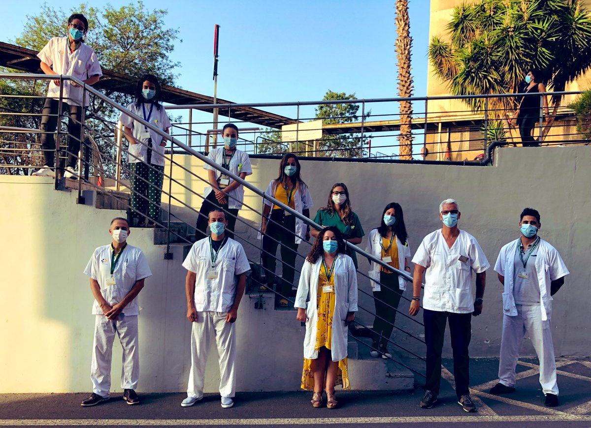 Amonterodel's tweet photo. 🇮🇨 El Servicio de Farmacia del #HUNSC se une a la campaña #YoSíCumplo recordando las 4️⃣Ⓜ️ contra la #COVID19:

🕳Metros <2 m de distancia social>
🖐🏼 Manos <lavado frecuente>
😷 Mascarilla <bien puesta>
📲 Móvil <@AppRadarCovid> https://t.co/txYCX9mgPQ
