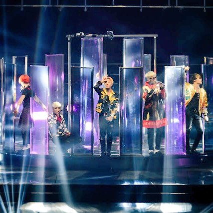 3. Their performances always stood out from the rest."music award show received a low rating because BIGBANG didn't attend" #BIGBANG  @YG_GlobalVIP