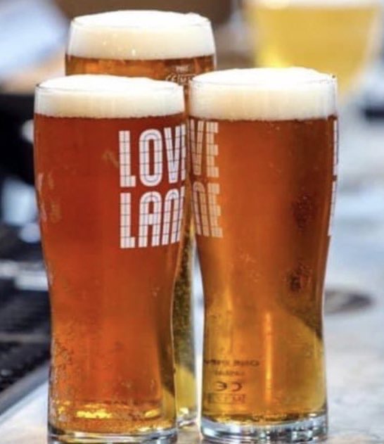 Great day for a beer outside <a href="/Baltic/">Baltic Fleet Pub</a> today❣️<a href="/baltictriangle/">Baltic Triangle</a> #lovelane <a href="/TheGuideLpool/">The Guide Liverpool 🌇🌃</a> <a href="/IndpndtLiv/">IndependentLiverpool</a> <a href="/Liverpool_Noise/">Liverpool Noise</a> <a href="/RogerProtzBeer/">Roger Protz</a> #loveyourliverpool @LPLHospitality
