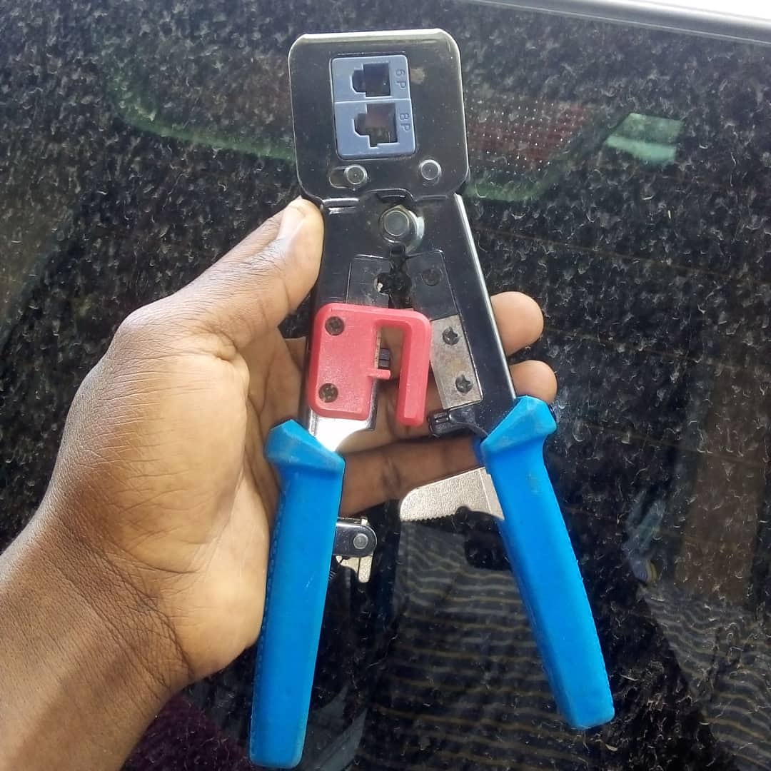 flyman_tech's tweet photo. Clipping tool for network engineer best price 0757447520 https://t.co/tovWgRbzxm
