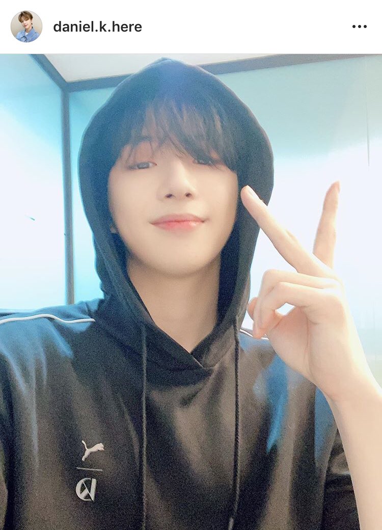 모미 ◡̈ tweet media
