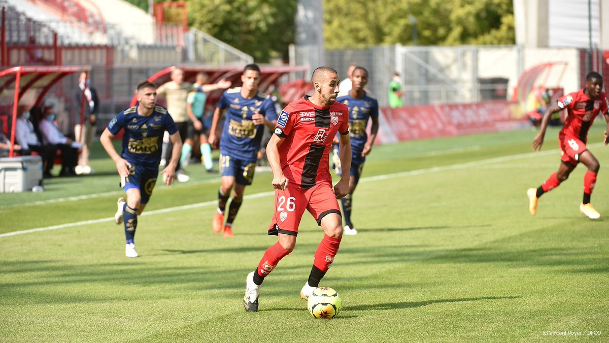 DFCO_Officiel's tweet photo. Le DFCO s'est incliné 2 buts à 0 face à @SB29.
Retrouvez le résumé 📺➡️ https://t.co/5Y1sqZePRm
#DFCOSB29 https://t.co/a0SS5maLMR