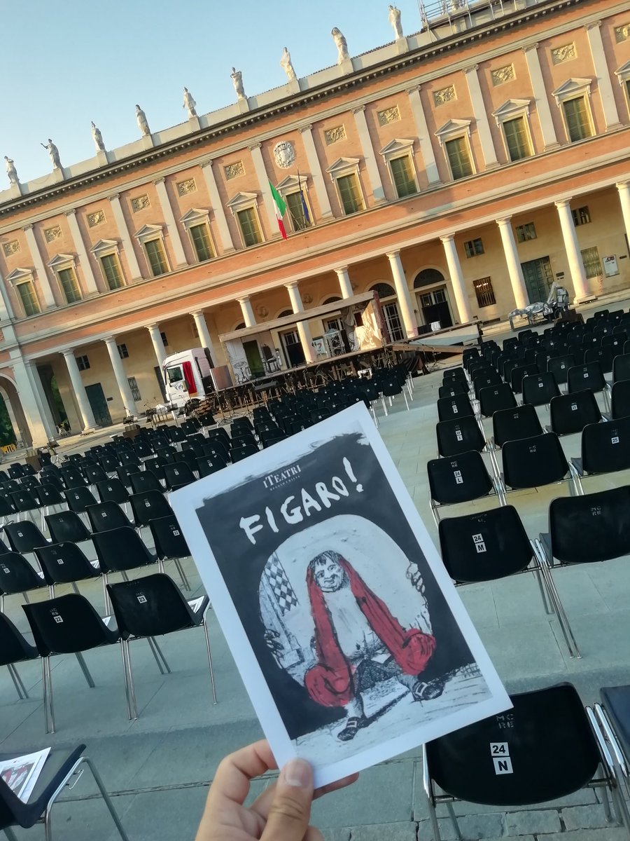 ernesto_donas's tweet photo. Esta vez el #OperaCamion se parqueó frente al bello #TeatroMunicipaleValli de #ReggioEmilia. Una vez más resonaron las melodías de #IlBarbiereDiSiviglia de #Rossini de manera gratuita, para todos.
Hace un año, #AhmedPiñeiro, desde #Roma, reportó:
⬇️
https://t.co/QrJBV1Yv0E https://t.co/ms3omieKkq