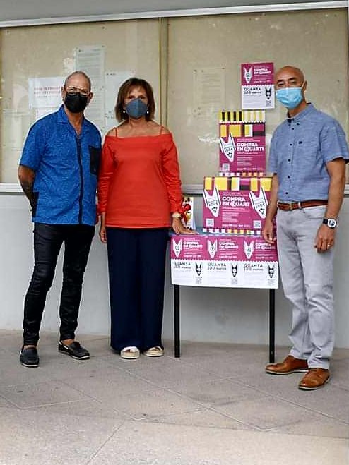 Angelquart's tweet photo. Iniciamos campaña #CompraenQuart junto alcaldesa #QuartdePoblet Carmen Martinez y presidente ACQ Juan Borrego. https://t.co/upMZENaDPe