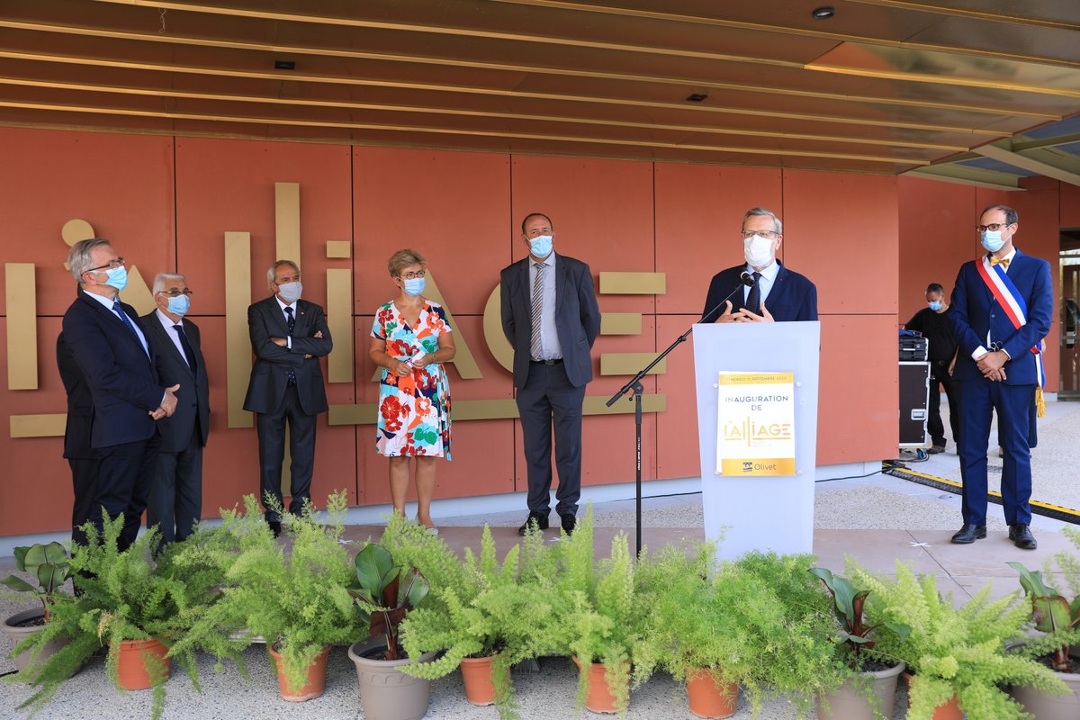 Prefet45_Centre's tweet photo. Pierre POUËSSEL a participé samedi à l'inauguration du centre culturel l'Alliage #Olivet. Partenaire financier de cet équipement, l'État a apporté son soutien à hauteur de 310 000 € via le Fonds de soutien à l'investissement public local, #FSIL. https://t.co/wm1wWGRkOb