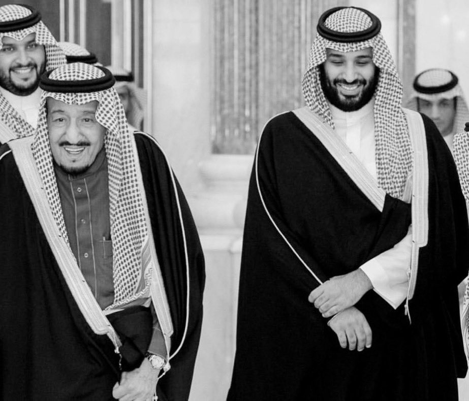 #كلنا_سلمان_كلنا_محمد 🇸🇦🇸🇦
اللهم احفظ:
سيدي خادم الحرمين الشريفين❤️
اللهم احفظ:
سيدي ولي العهد الأمين❤️
ودام عزك يا وطن❤️

#اليوم_الوطني_السعودي_90
سحب على ثلاث هدايا 🎁🎁🎁
مبلغ ٥٠٠٠ ريال لكل منها، والشروط:
١- متابعة الحساب
٢- ريتويت

السحب باليوم الوطني
نبي تويتر يعلق 🔥🔥🔥