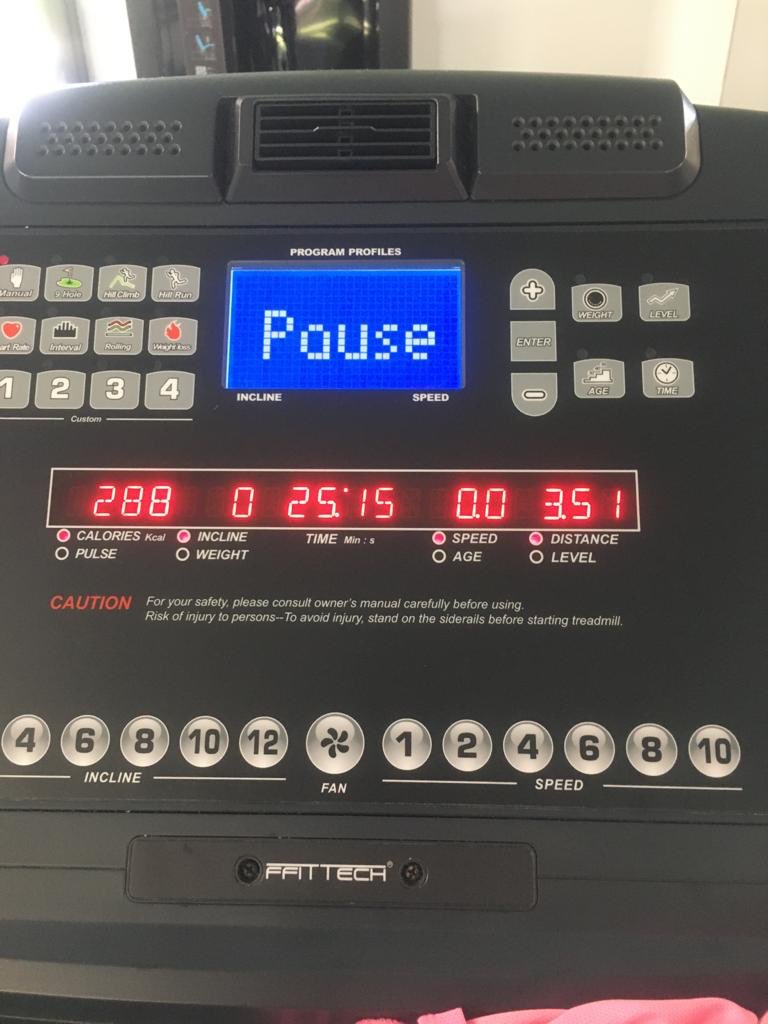 gailsyfinch's tweet photo. Almost 54 so upping my game whilst I can little run followed by LBT @robynhattonpt 🍑 https://t.co/wIy0Z4d8ZE