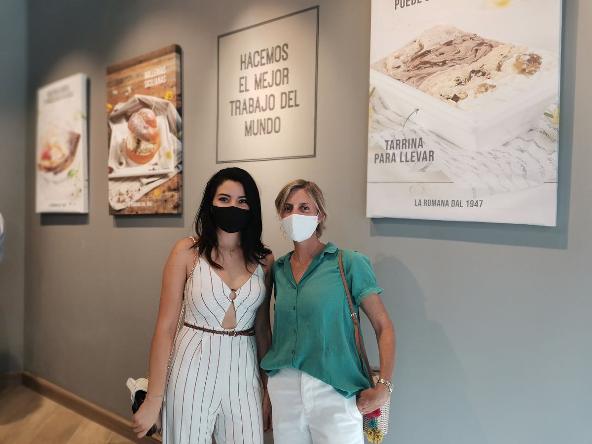 Sí... se pueden hacer #eventos seguros al aire libre, con mascarilla y cumpliendo con las medidas de seguridad.  Así fue como este finde fuimos parte de la inauguración de la 6ª heladería #GelateriaLaRomana😋 Sonrisas, largas filas de gente y mucho éxito.  #eventosseguros #agency